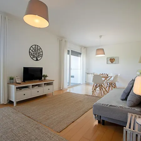 Apartman Modern 2-bedroom In Expo