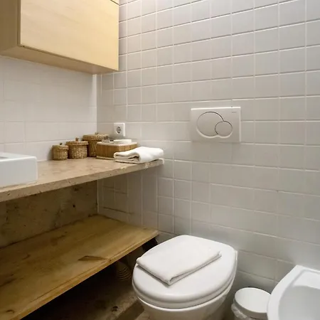 Modern 2-bedroom In Expo Apartman Lisboa