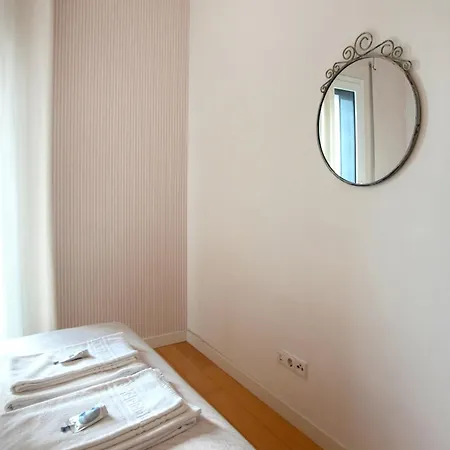 Apartman Modern 2-bedroom In Expo *